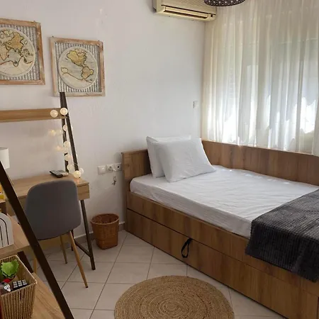 By The Sea プラタモナス