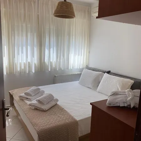 By The Sea Platamónasz