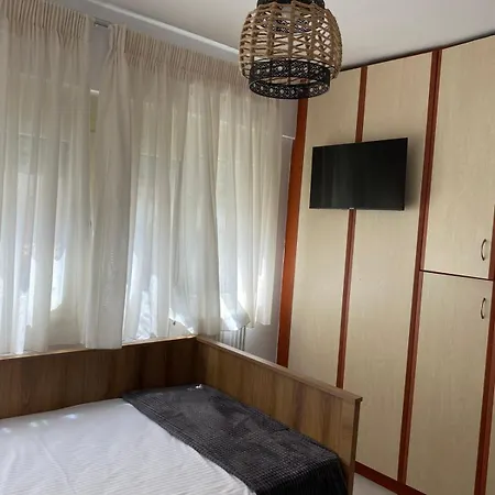 By The Sea Apartman Platamónasz