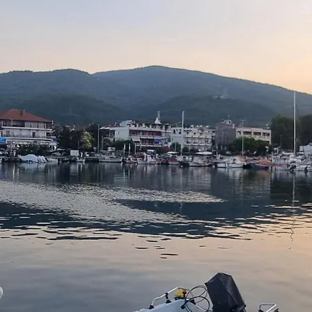 By The Sea Platamónasz